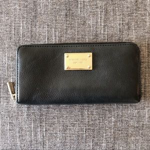Michael Kors Wallet (Black)